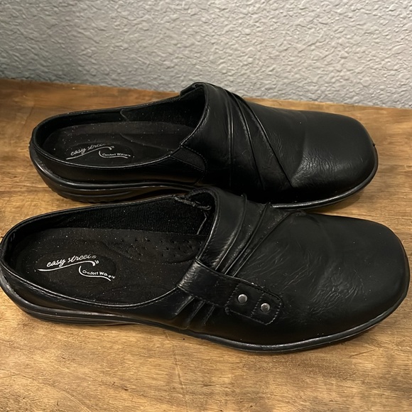 Easy Street Black Clog Slip on size 9.5WW - Picture 2 of 7